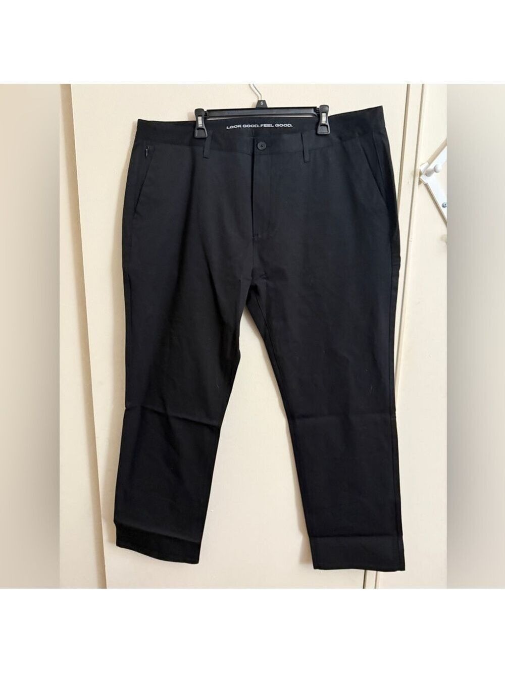 True Classic Men’s Black Twill Chino Pants 42x32 NWOT Straight Fit